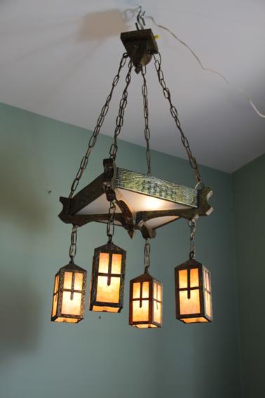 fixture with four hanging lanterns